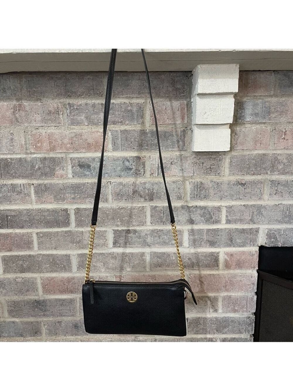 Tory Burch Black Crossbody Bag with Gold Logo - Picture 3 of 14
